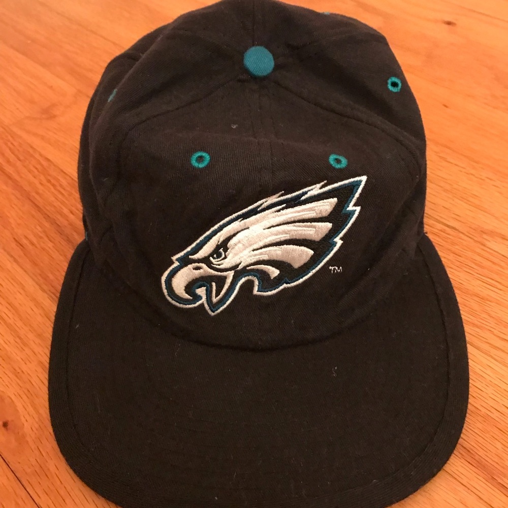 Vintage Eagles Pro Player Reversible Hat